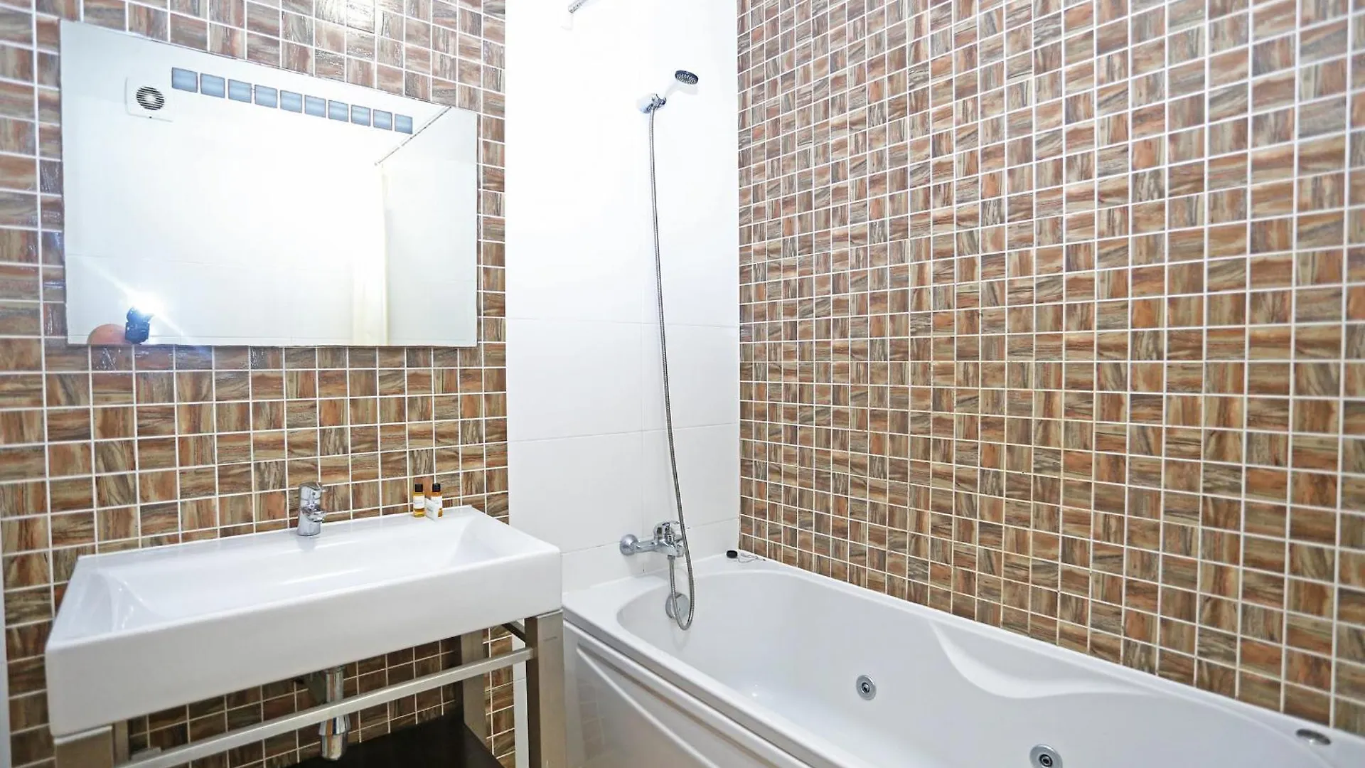 A04 - Large Modern 1 Bed Apartment With Pool Лагуш Португалия